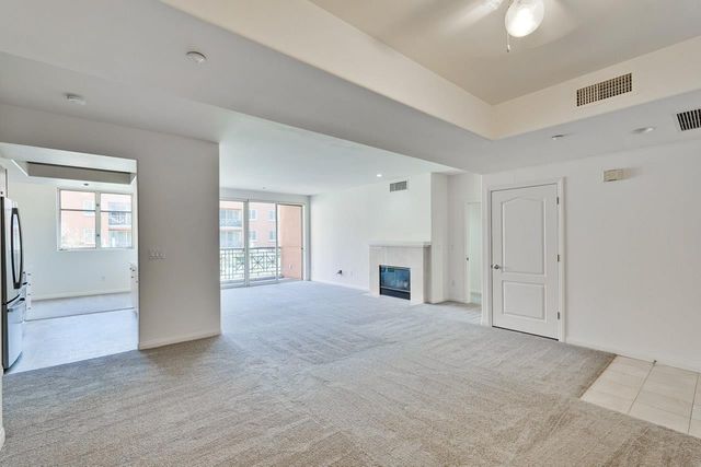 130 E San Fernando Street 407, San Jose, CA 95112