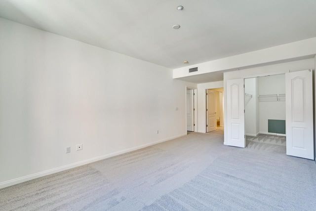 130 E San Fernando Street 407, San Jose, CA 95112