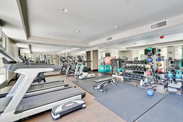 130 E San Fernando Street 407, San Jose, CA 95112