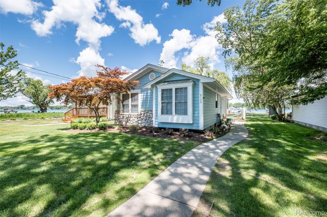 2100 N Channel Drive, Clay Township, MI 48028