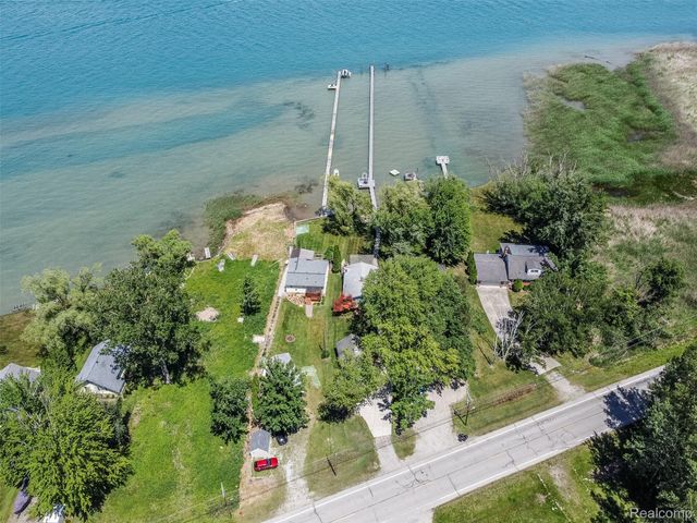 2100 N Channel Drive, Clay Township, MI 48028