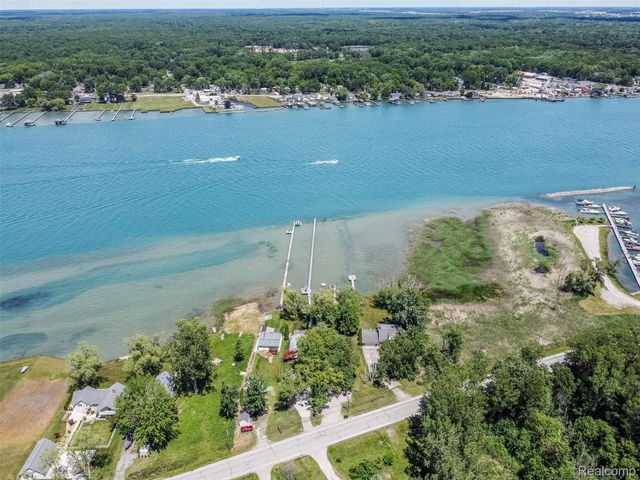 2100 N Channel Drive, Clay Township, MI 48028