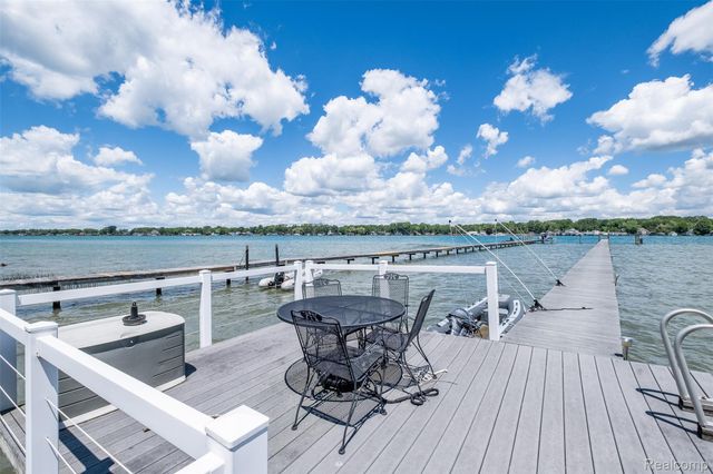 2100 N Channel Drive, Clay Township, MI 48028
