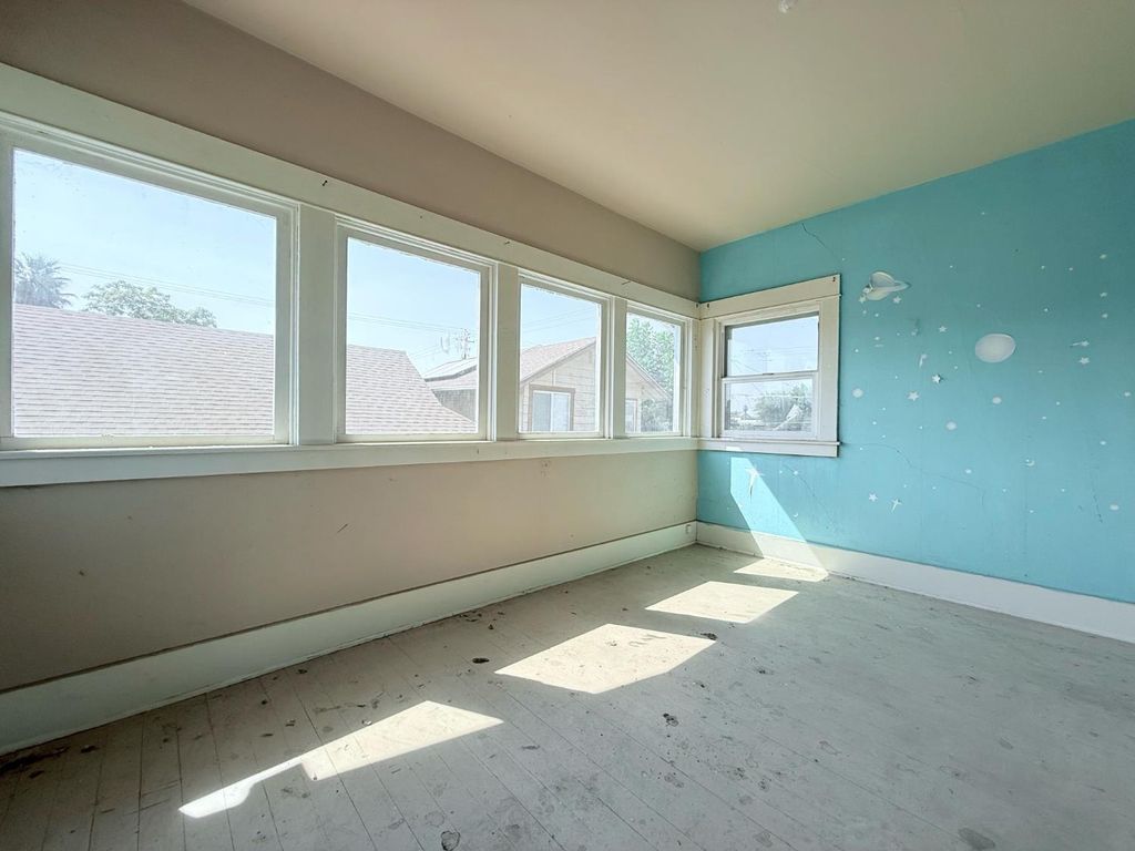 Image 8 of property listing at 2525 C Street, Selma, CA 93662