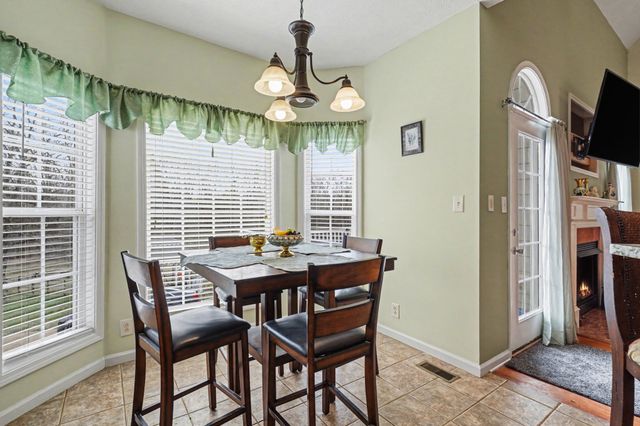 634 Bobbitt Rd, Ashland City, TN 37015