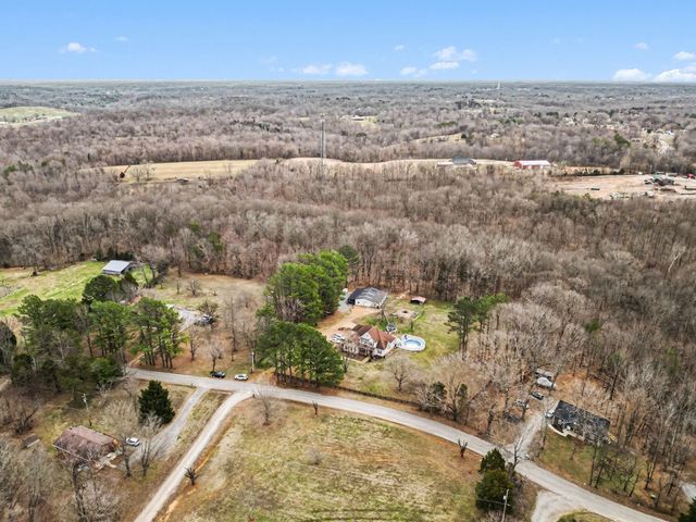 634 Bobbitt Rd, Ashland City, TN 37015