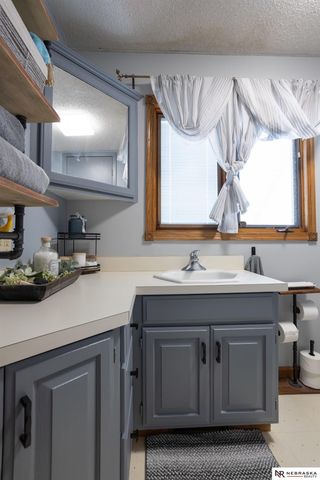 1641 W B Street, Lincoln, NE 68522