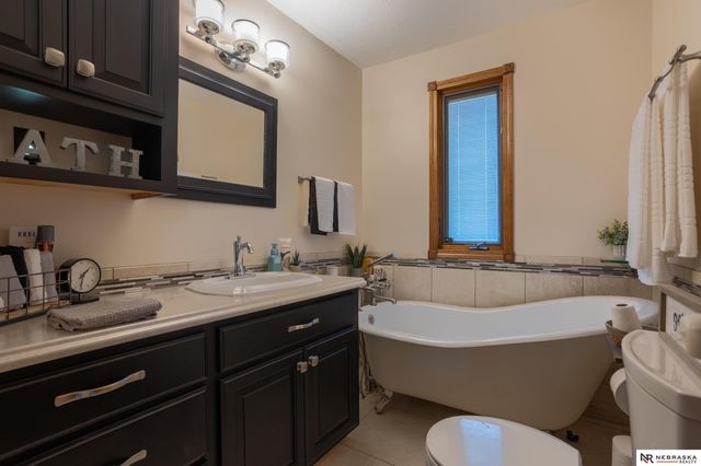 1641 W B Street, Lincoln, NE 68522