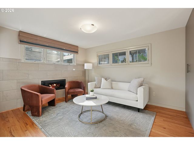 1776 Sw MONTGOMERY Dr, Portland, OR 97201