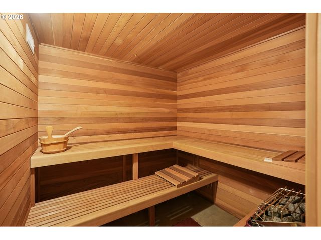 1776 Sw MONTGOMERY Dr, Portland, OR 97201