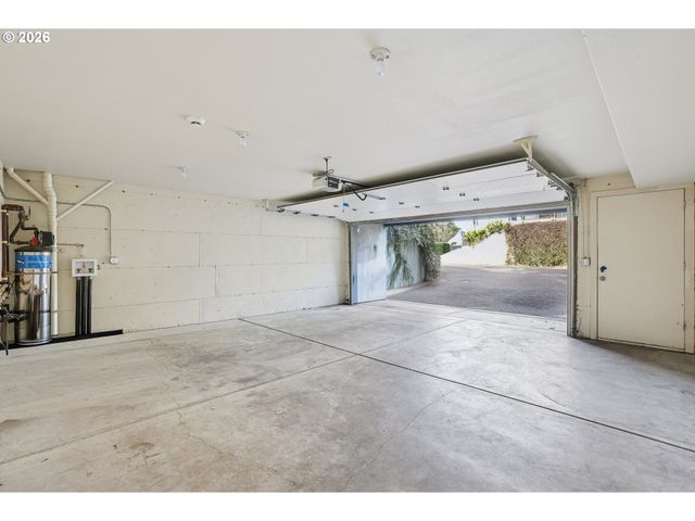 1776 Sw MONTGOMERY Dr, Portland, OR 97201