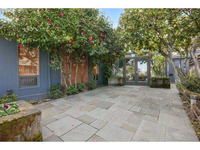 1776 Sw MONTGOMERY Dr, Portland, OR 97201