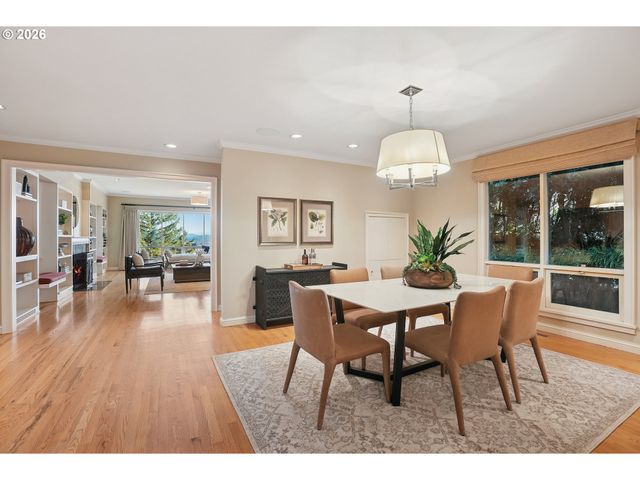 1776 Sw MONTGOMERY Dr, Portland, OR 97201