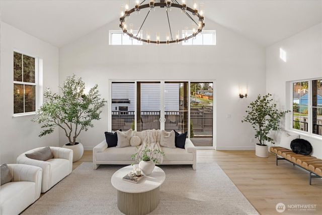 9003 30th Avenue SW, Seattle, WA 98126