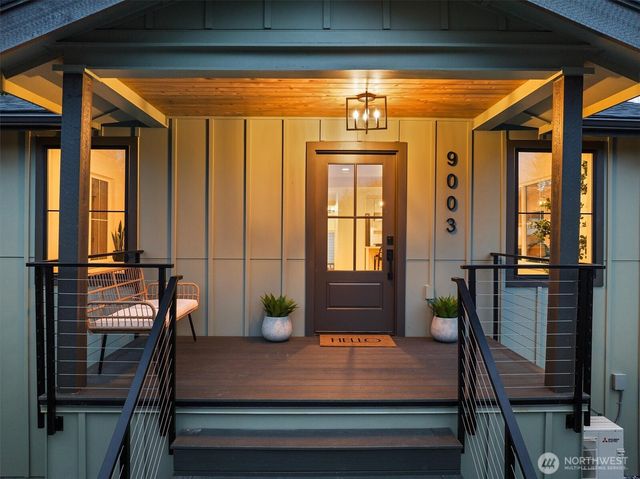 9003 30th Avenue SW, Seattle, WA 98126