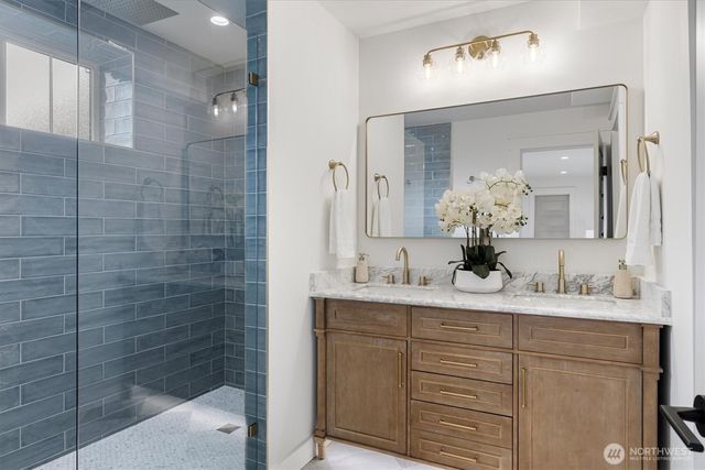 9003 30th Avenue SW, Seattle, WA 98126