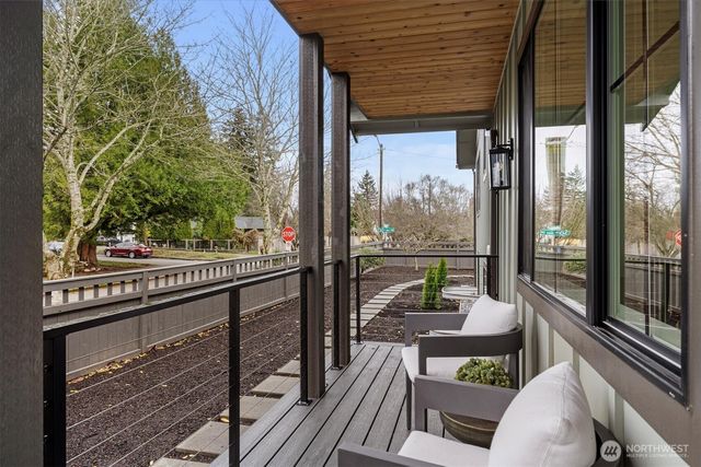 9003 30th Avenue SW, Seattle, WA 98126