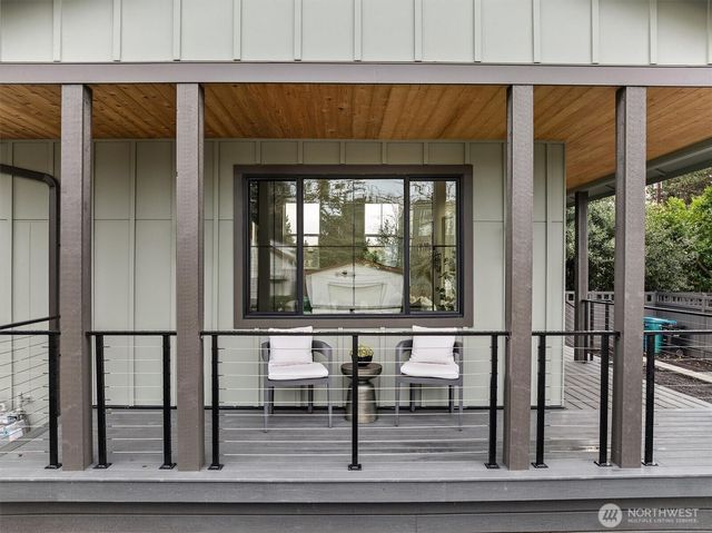 9003 30th Avenue SW, Seattle, WA 98126