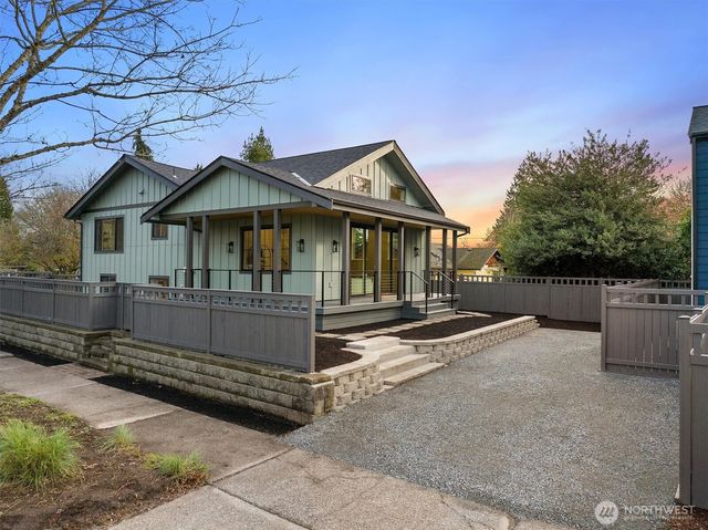 9003 30th Avenue SW, Seattle, WA 98126