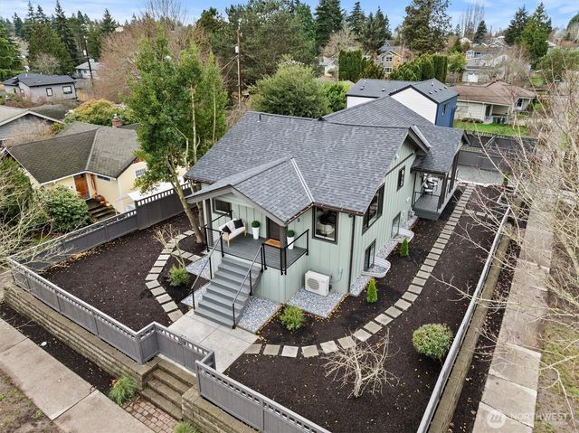 9003 30th Avenue SW, Seattle, WA 98126