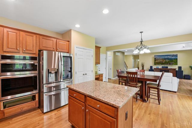325 Eastbury Drive, Loveland, OH 45140