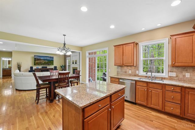 325 Eastbury Drive, Loveland, OH 45140