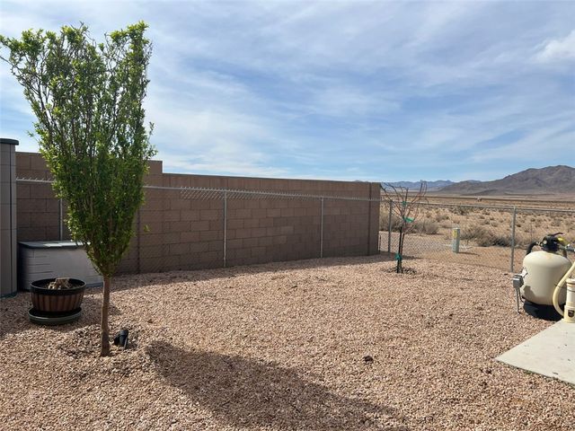 9597 N Tall Tree Drive, Kingman, AZ 86401