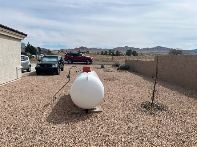 9597 N Tall Tree Drive, Kingman, AZ 86401