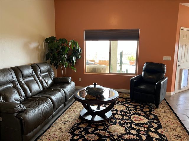 9597 N Tall Tree Drive, Kingman, AZ 86401