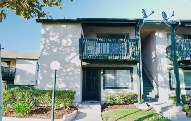 23232 orange av, Lake Forest (el Toro), CA 92630