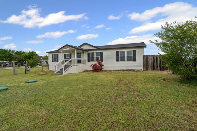 430 Indian Hills Road, Bowie, TX 76230