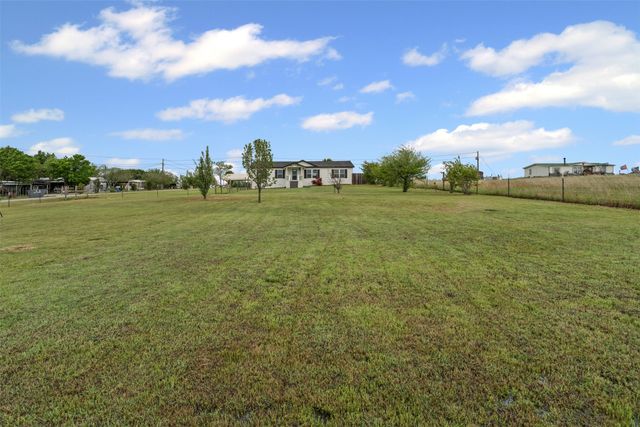 430 Indian Hills Road, Bowie, TX 76230