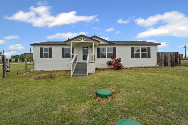 430 Indian Hills Road, Bowie, TX 76230