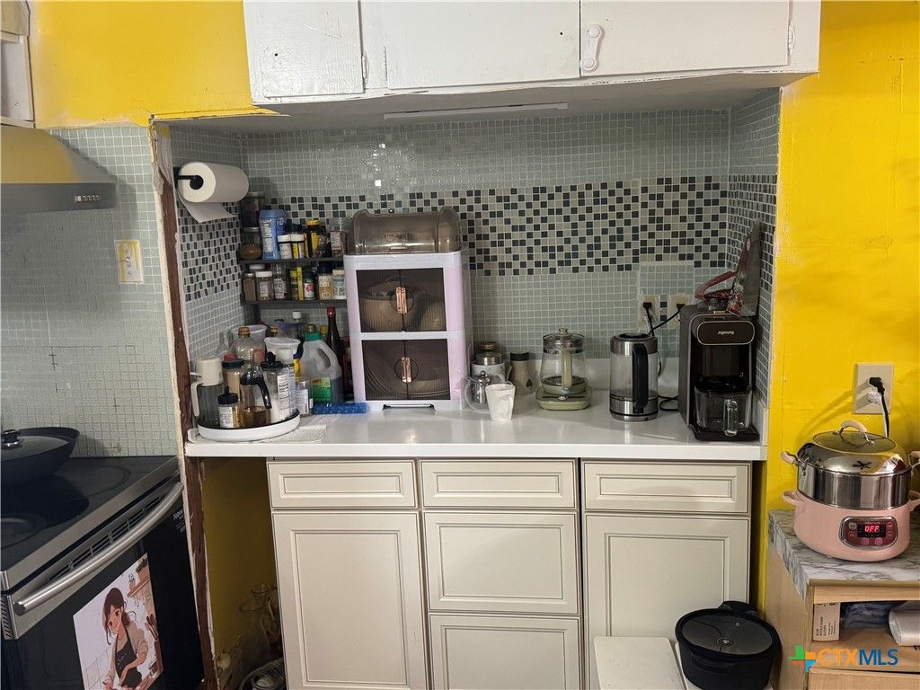 Image 12 of property listing at 1117 Terrell Street, Cuero, TX 77954