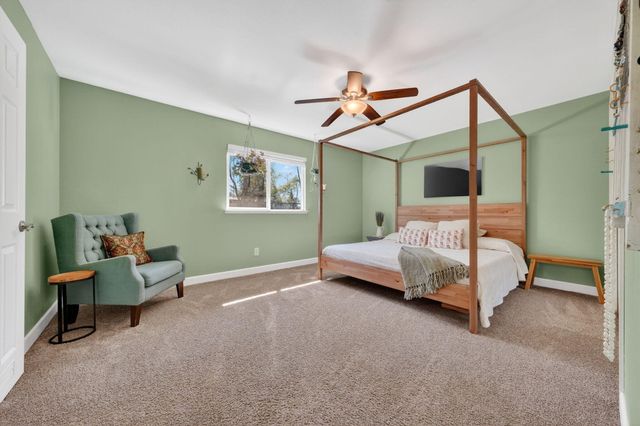 953 Oakmont Drive, Redding, CA 96003