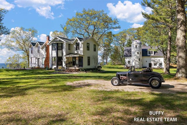 8282 W Harrison Road, Mears, MI 49436