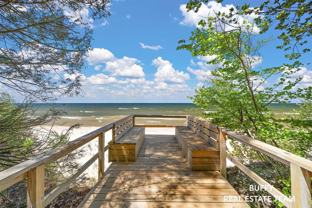 8282 W Harrison Road, Mears, MI 49436