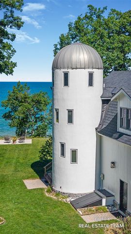 8282 W Harrison Road, Mears, MI 49436