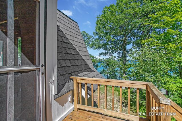 8282 W Harrison Road, Mears, MI 49436