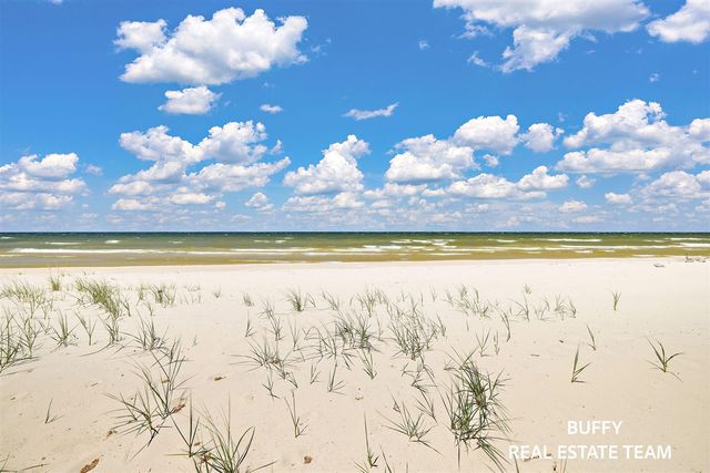 8282 W Harrison Road, Mears, MI 49436