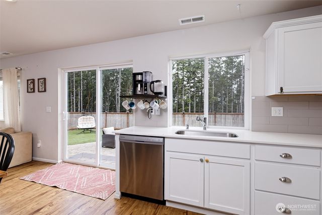 501 NE Ridge Point Boulevard, Belfair, WA 98528