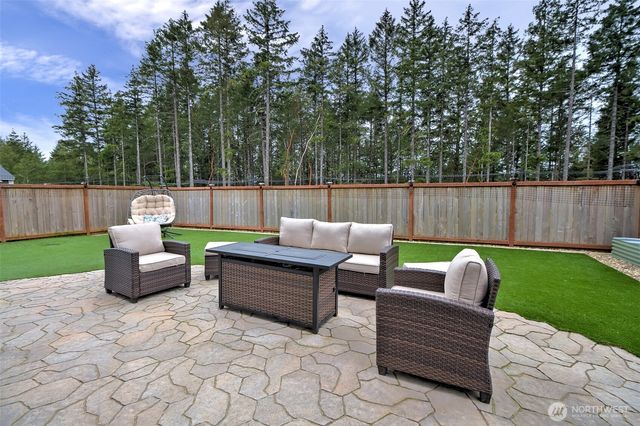 501 NE Ridge Point Boulevard, Belfair, WA 98528