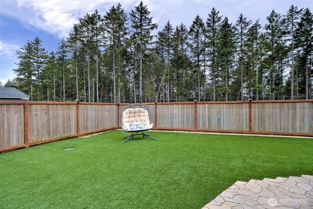 501 NE Ridge Point Boulevard, Belfair, WA 98528