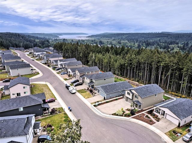 501 NE Ridge Point Boulevard, Belfair, WA 98528