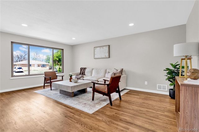 3040 Cimarron Street, Aurora, CO 80011