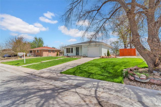 3040 Cimarron Street, Aurora, CO 80011