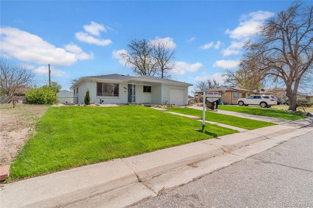 3040 Cimarron Street, Aurora, CO 80011