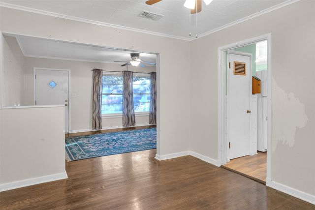 4735 Panola Avenue, Fort Worth, TX 76103