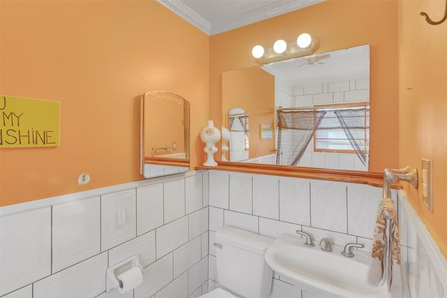 4735 Panola Avenue, Fort Worth, TX 76103