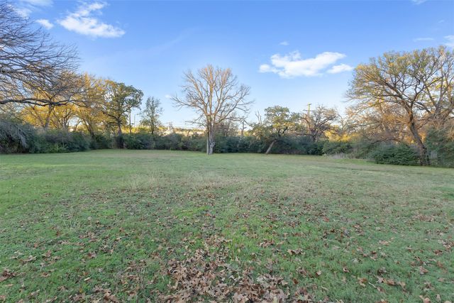 4735 Panola Avenue, Fort Worth, TX 76103